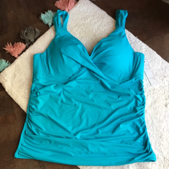 Anne Cole Other - Anne Cole turquoise bathing suit top pad/ wire cup